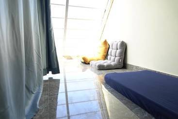 Leuleu Mountain View Villa & Camping   Hostel