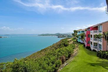 هتل Las Casitas Village a Waldorf Astoria Resort