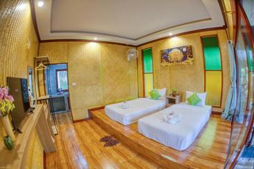 هتل Baan Suan Farmstay