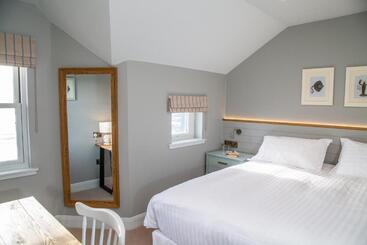 בית מלון כפרי The Crusoe