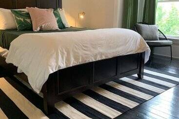 مبيت وإفطار The Foxtail Estate