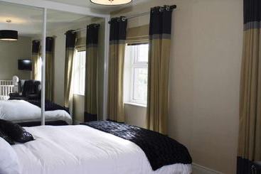 تختخواب و صبحانه Roe Valley Manor And Estate