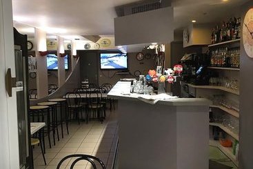 هاستل Chambres Du Café Chez Fifi