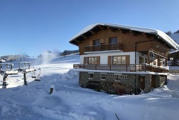 Chalet Campanules