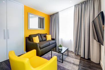 Dockside Apartments At Excel
