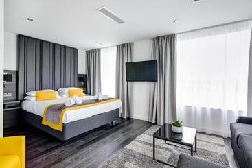 Dockside Apartments At Excel