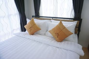 Destiny Hostel Khaolak