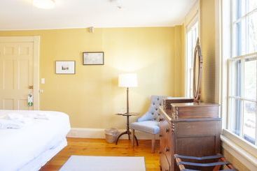 Otel Hawthorn House