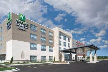 فندق Holiday Inn Express & Suites   Elkhorn   Lake Geneva Area, An Ihg