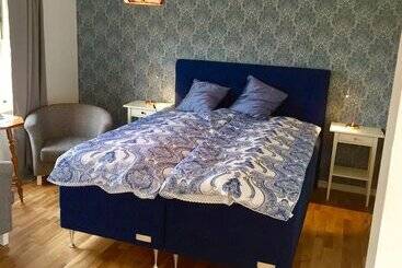 هتل Lysekil City Rooms And Apartments