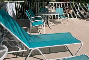 Пансион Coconut Bay Resort   Key Largo