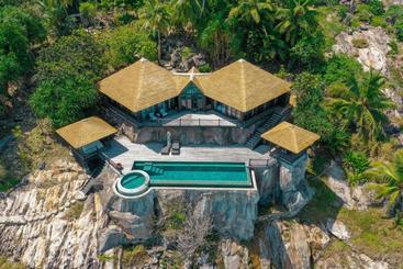 استراحتگاه Fregate Island Private