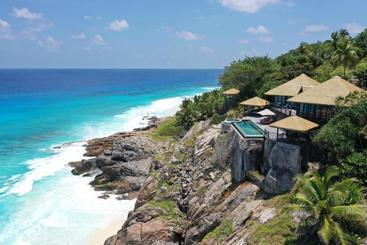 استراحتگاه Fregate Island Private