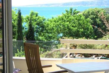 آپارتمانهای توریستها Apartman Kucer