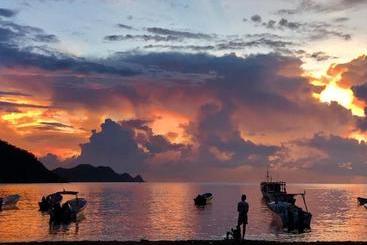 مسافرخانه Taganga S Sunset