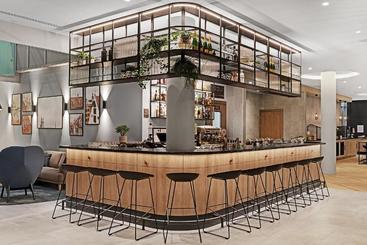 هتل Hilton Garden Inn Riga Old Town