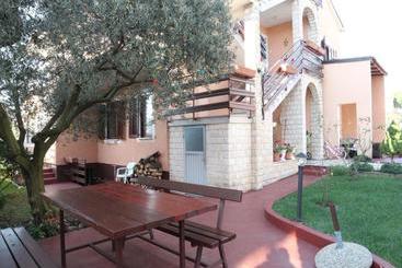 Apartments Nerina
