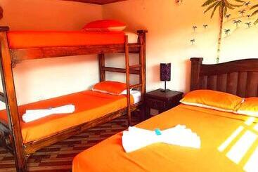 کلبه Finca Hotel Santa Clara