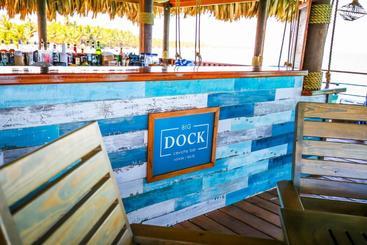 هتل The Colonial At Jaguar Reef