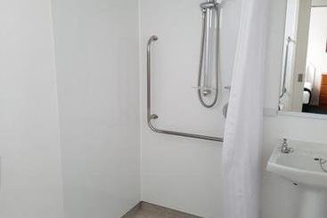 554 Moana Court Motel