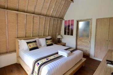 تختخواب و صبحانه Lavella Villas Kuta Lombok