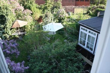 پانسیون The Little Guesthouse