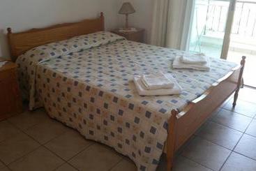 Pissouriana Hotel Apartments