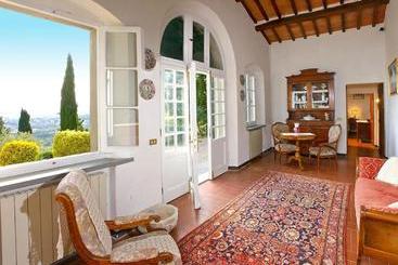 Villa Serena & Dépendances