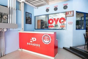 酒店 Aguados Place By Oyo Rooms