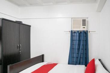 酒店 Aguados Place By Oyo Rooms
