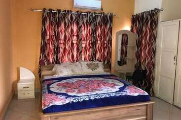 هتل Nass Lodge