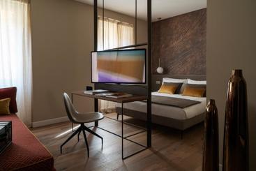 پانسیون Della Spiga Suites By Brera Apartments