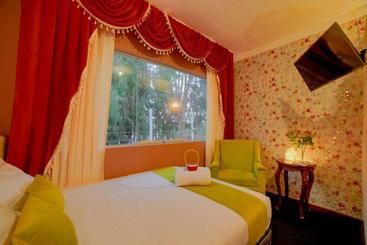 Gatsby Hotel Collection