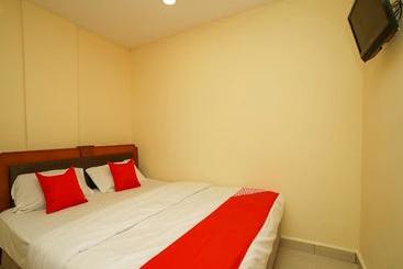 Q On Hotel By Oyo Rooms