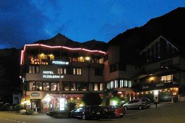 فندق Flüelerhof B&b Garni Rustico