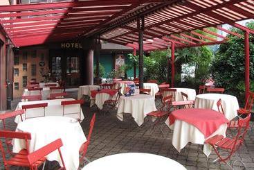 فندق Flüelerhof B&b Garni Rustico