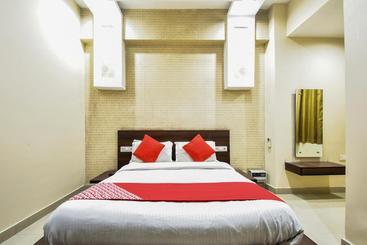 هتل Lords By Oyo Rooms