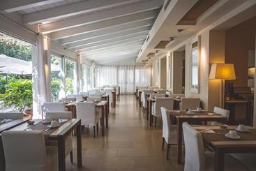 هتل Villa Martini