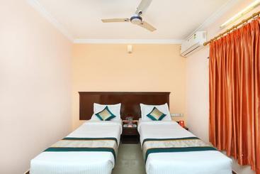 هتل Dreams Manor By Oyo Rooms