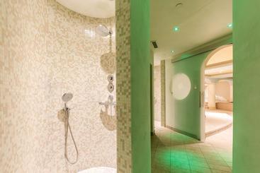 هتل La Gardenia & Villa Oleandra