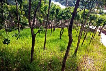هتل Phalan Resort