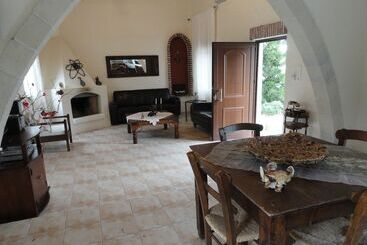 Жильё для туристов Villa Arokaria