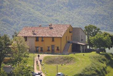 Girfalco Country House