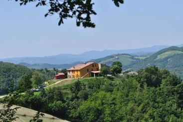 Girfalco Country House