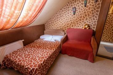 پانسیون Guest House Atlas