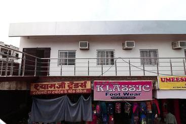 هتل Govind Guest House By Oyo Rooms