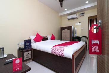 هتل Govind Guest House By Oyo Rooms