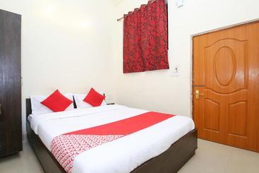 هتل Sports Club Of Jabalpur By Oyo Rooms