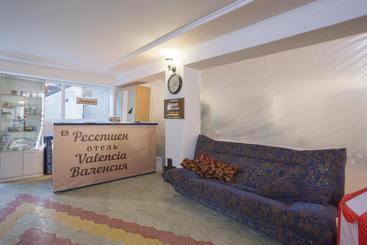 هتل Guesthouse Valensiya