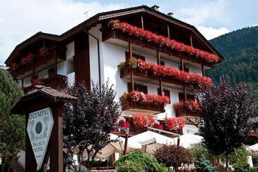 هتل Olympic Palace